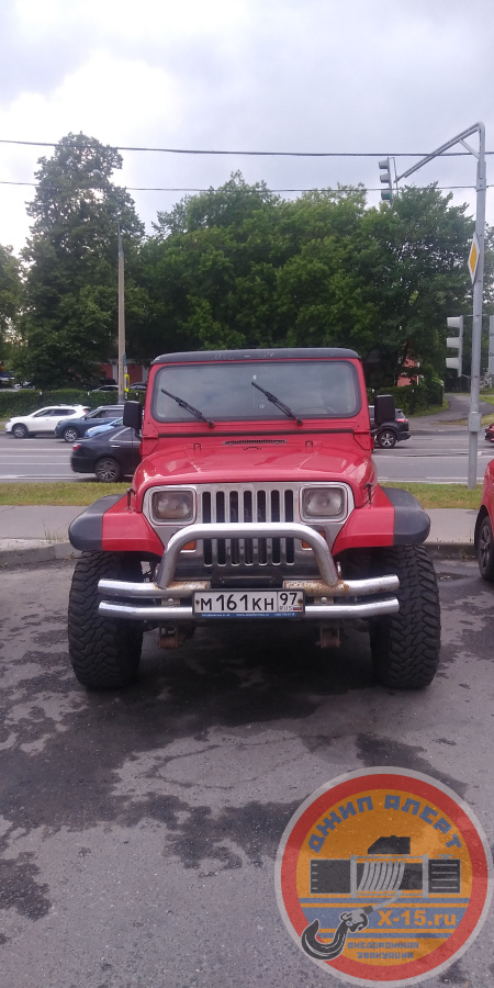 фото застрявшего Jeep Wrangler Москва