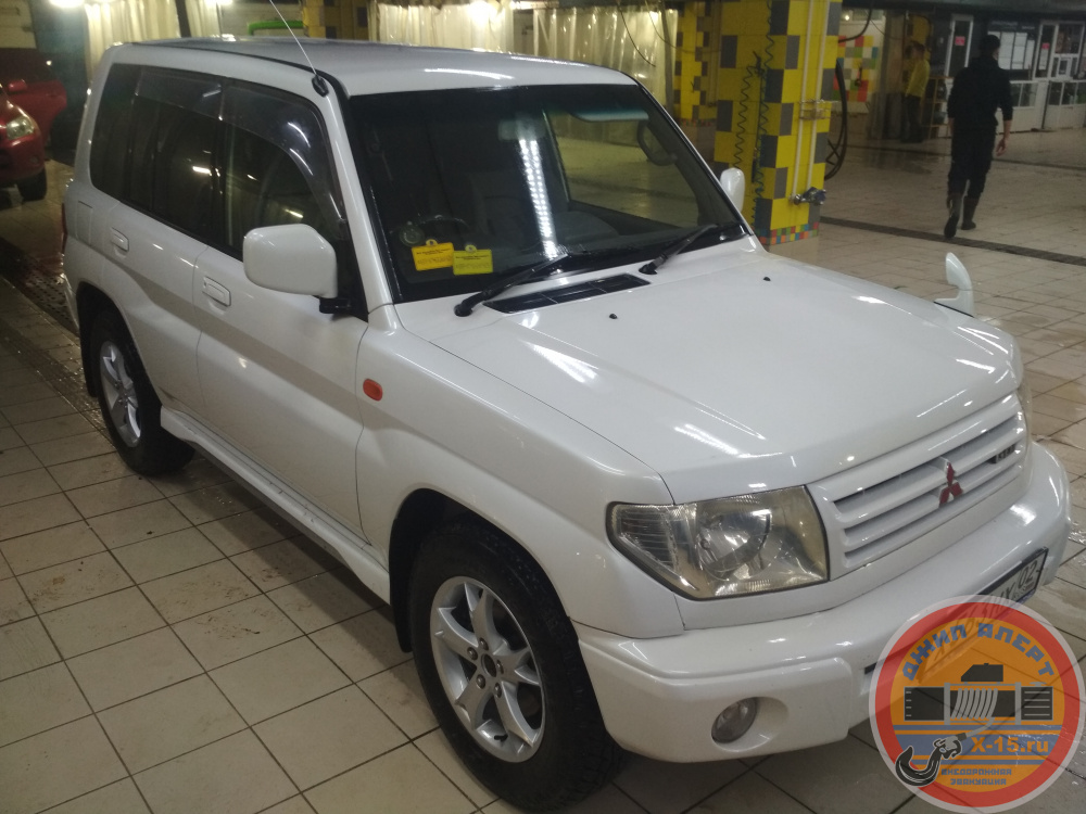 Mitsubishi Pajero io Москва
