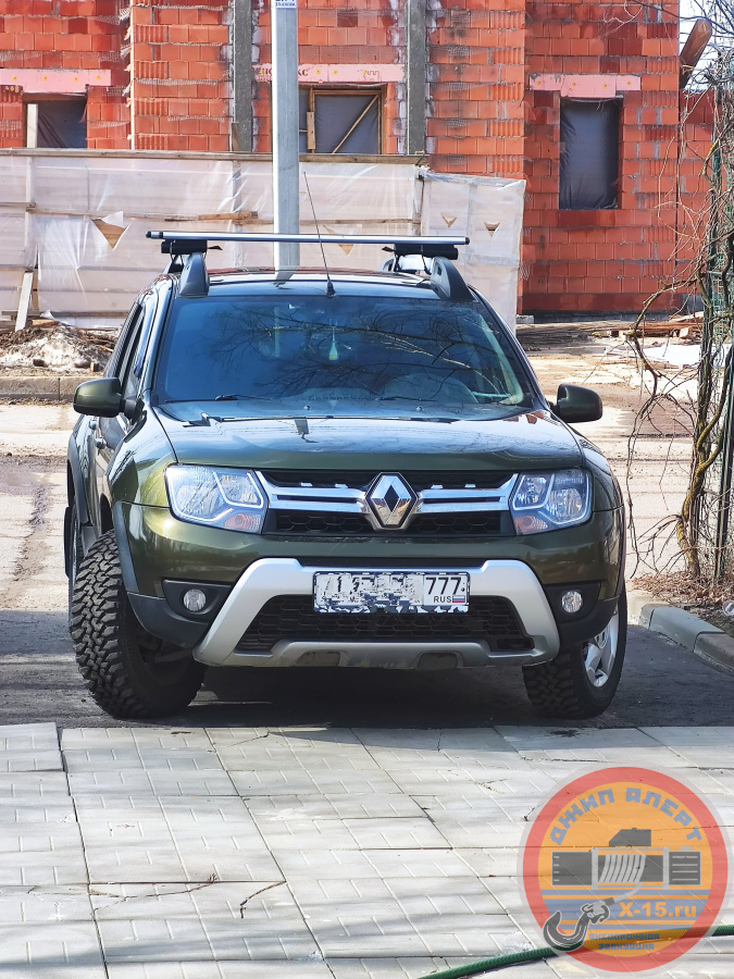 фото застрявшего Renault Duster Москва