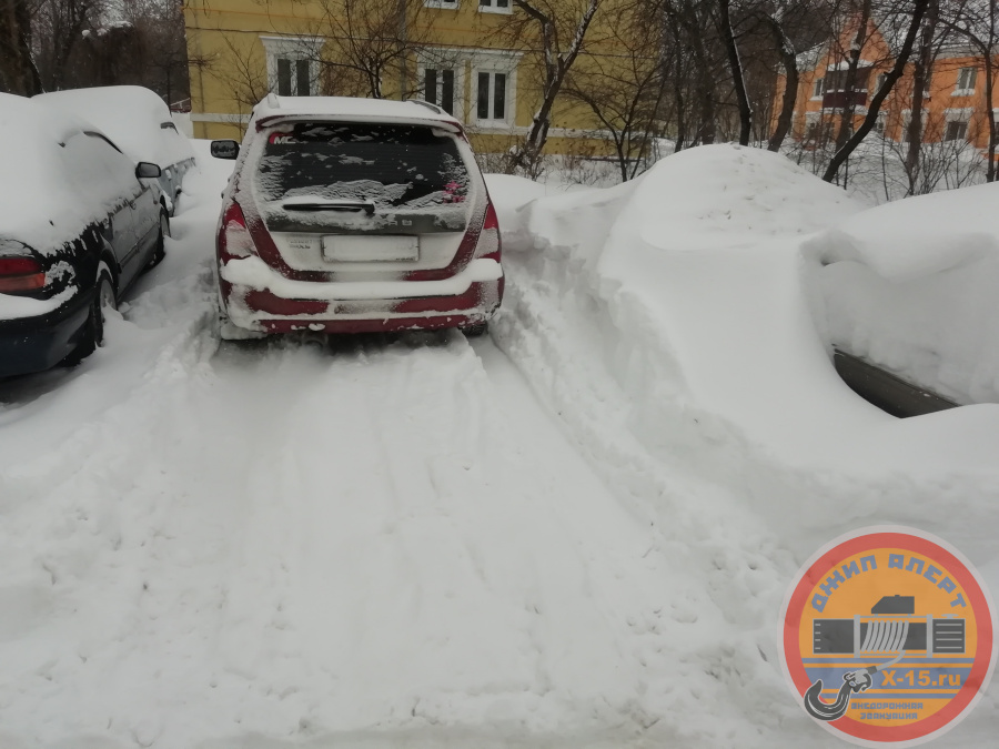 фото застрявшего Subaru Москва