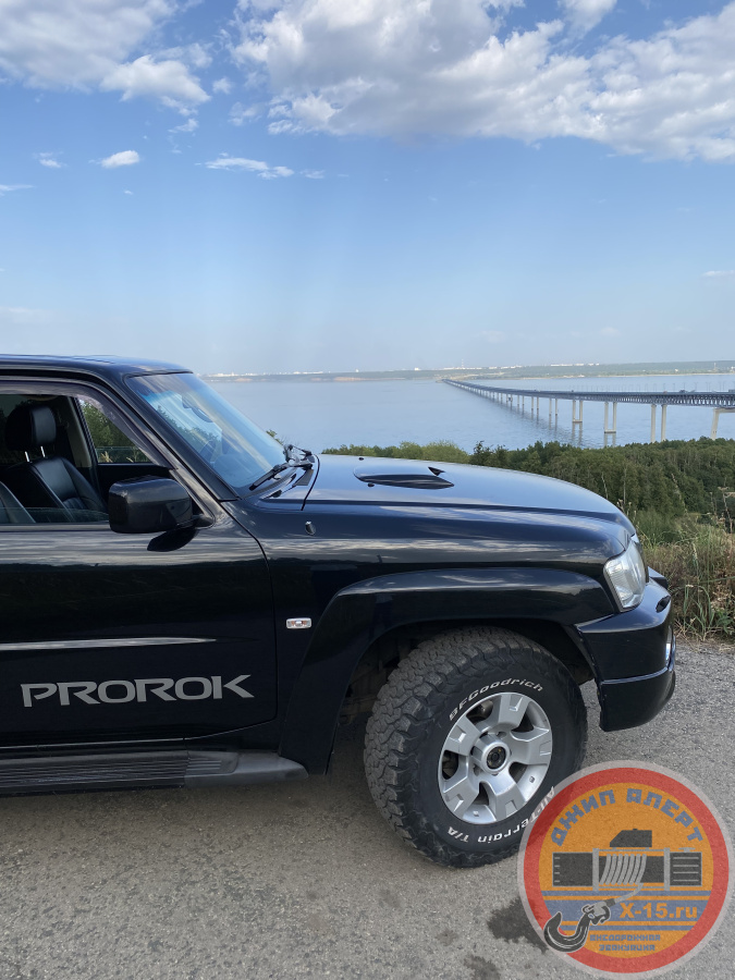 фото застрявшего Nissan Patrol Y61 Ульяновск