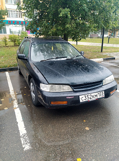 Прикурить и провода вытащить застрявшую машину Honda Accord 