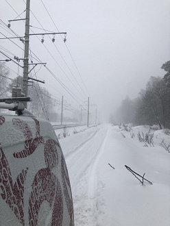 помогите, застрял в снегу, выехать осталось меньше 100 метров вытащить застрявшую машину reno