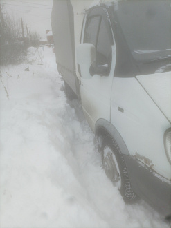 помогите пожалуйста,  застряли в снегу, выдернуть вытащить застрявшую машину Газель 