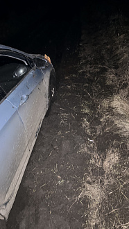 прошу помощи, вытащить машину из грязи  вытащить застрявшую машину Хендай Солярис 