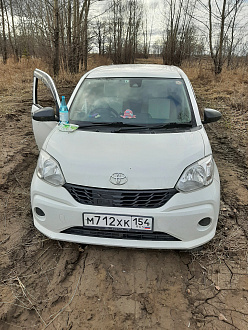 помогите, застряли в грязи, нужна буксировка до дороги  вытащить застрявшую машину Toyota passo