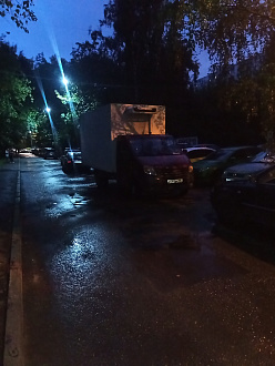 Завести с толкача по помощи троса вытащить застрявшую машину не указано