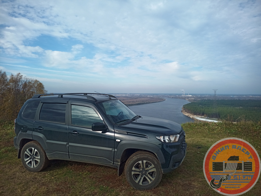 фото застрявшего Lada Niva Travel  Нижний Новгород