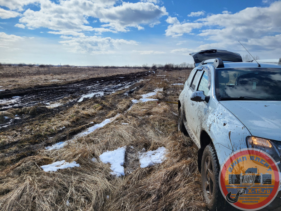 фото застрявшего Renault Duster 4x4 Архангельск