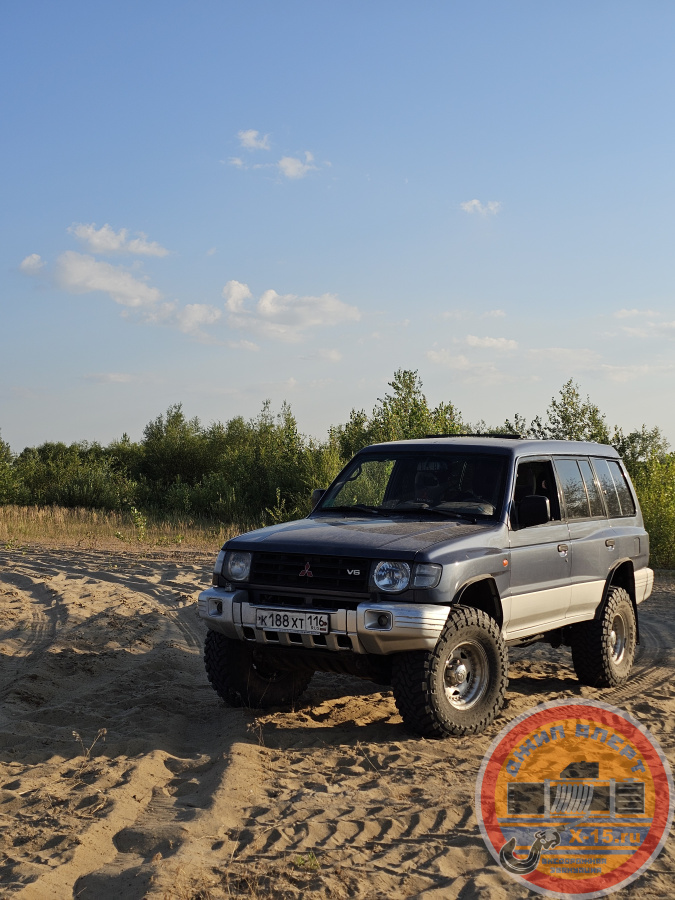фото застрявшего Mitsubishi Pajero 2 Казань