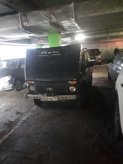 Парковка Леруа Мерлен, -1 уровень, место Д20. Сдох стартер, стучал - не помогло ) Надо дёрнуть, чтобы завести с толкача. Проблема - на парковке очень узко. Трос есть вытащить застрявшую машину ВАЗ 