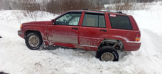 помогите, застряла вытащить застрявшую машину Jeep