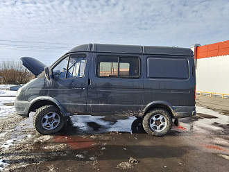 помогите пожалуйста,   вытащить застрявшую машину Соболь. Потек антифриз- заливаю, от куда то вытекает