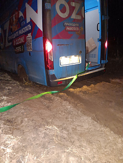 помогите, вытащить машину вытащить застрявшую машину Газель