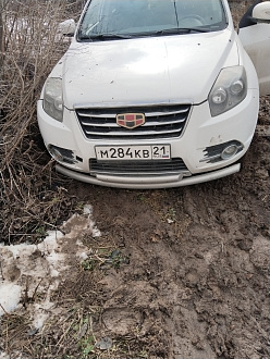 помогите пожалуйста,  застрял на дачном участке нужно дёрнуть с места троса нет  вытащить застрявшую машину не указано