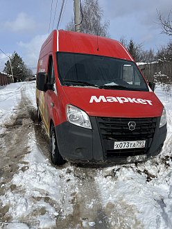 помогите пожалуйста,   вытащить застрявшую машину Газ