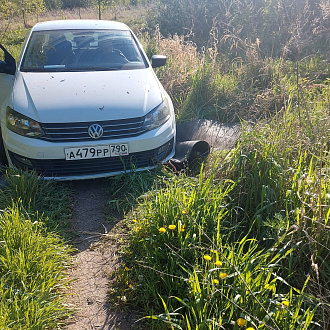 прошу помощи, застряла машина в колее вытащить застрявшую машину Vw Polo