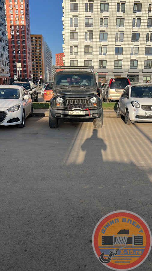 фото застрявшего УАЗ 3151 