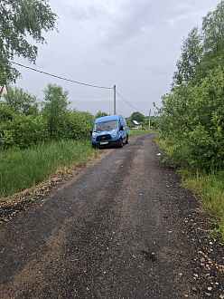 помогите пожалуйста,   вытащить застрявшую машину Форд транзит