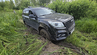  Братцы, помогите, застрял в луже. вытащить застрявшую машину Haval H9