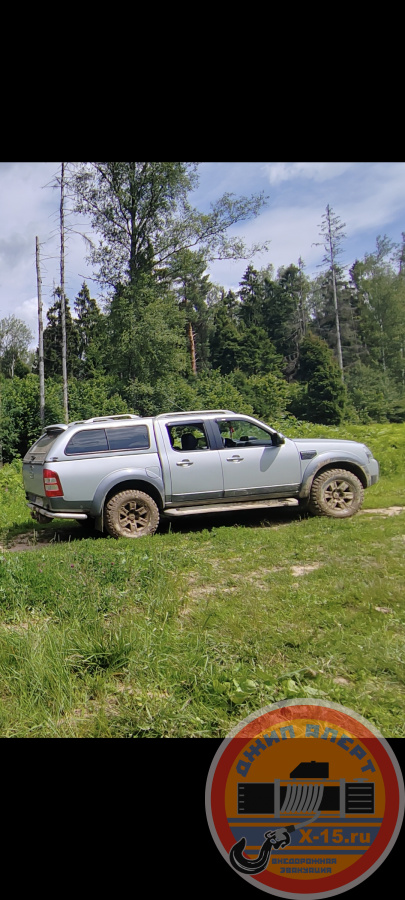фото застрявшего Ford ranger g2 