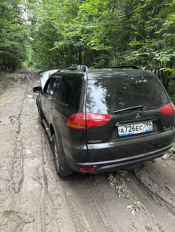 помогите, Паджеро спорт заглох и не заводится в лесу вытащить застрявшую машину Мицу Паджеро Спорт