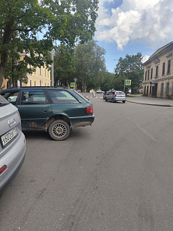 Прошу помощи, сел аккум, нужно прикурить  вытащить застрявшую машину Ауди А6 универсал, дизель