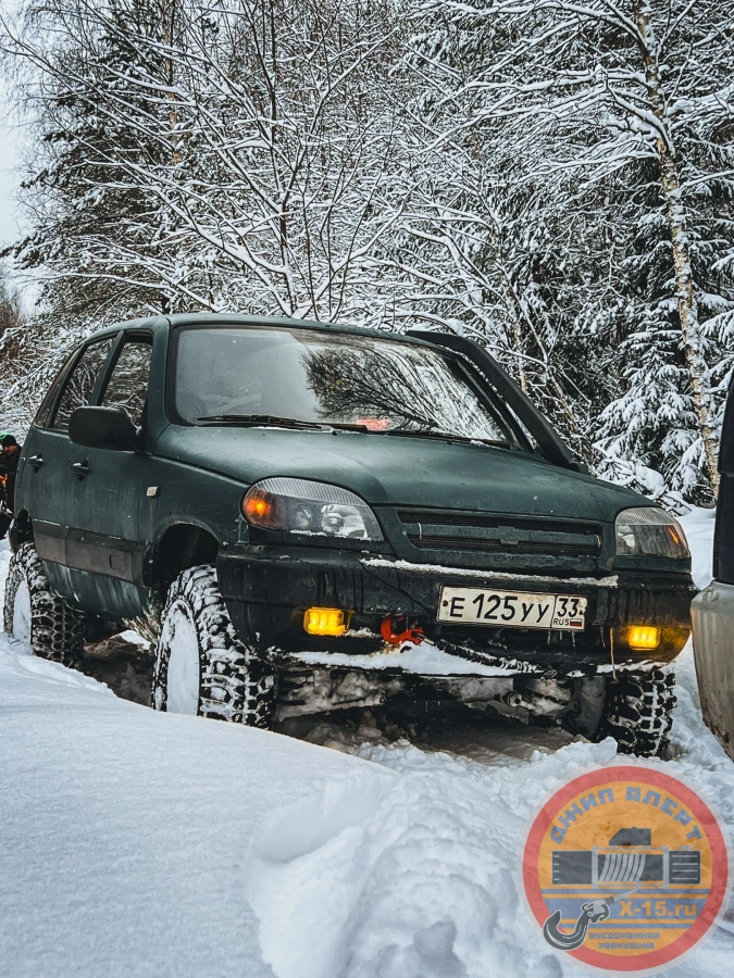 фото застрявшего Нива Шевроле  