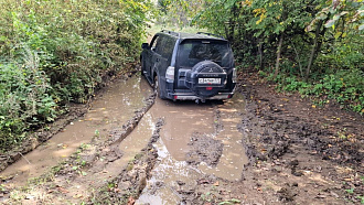 Застрял, прошу вытащить вытащить застрявшую машину Pajero 4