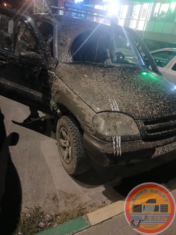 фото застрявшего Нива шевроле 