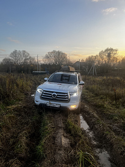 помогите,  вытащить застрявшую машину Грейт вол поер