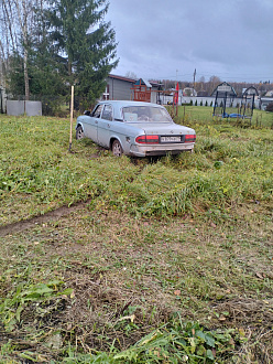 прошу помощи, вытащить машину, заехал на свой участок, и застрял на мокрой траве, и мокром грунте. Готов оплатить затраты на топливо вытащить застрявшую машину Волга 