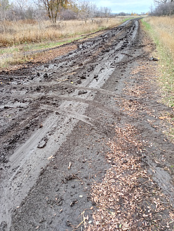 помогите пожалуйста,   вытащить застрявшую машину Лифан бртз