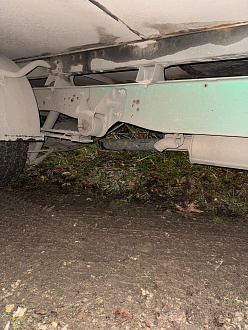 помогите, села на пузо  вытащить застрявшую машину форд транзит 