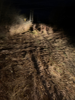 прошу помощи, вытащить машину , застрял в поле навигатор заплутал дернуть метров 100, жижа есть в поле но не сильная  вытащить застрявшую машину Форд транзит аф грузоподъемность 2.5 т