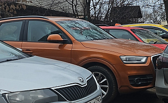 помогите пожалуйста вытащить застрявшую машину Audi Q3