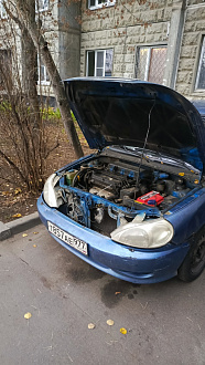 помогите пожалуйста, прикурить авто(завести) вытащить застрявшую машину Kia rio  автомат