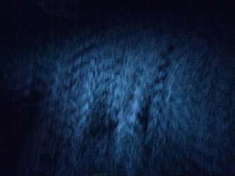 помогите пожалуйста, застряла в поле 2 патреота   вытащить застрявшую машину Уаз патриот