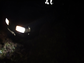 помогите,  вытащить застрявшую машину Ваз  