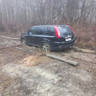 Нужно выдернуть авто, трос есть вытащить застрявшую машину Nissan x-trail t31 