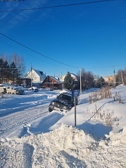 помогите, нужно вытащить из снега, съехал левой стороной с дороги вытащить застрявшую машину Tank