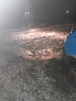 помогите пожалуйста,   вытащить застрявшую машину Газель