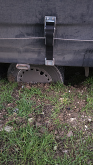 помогите, застрял на развороте , добрые люди так подсказали развернутся вытащить застрявшую машину Газель 