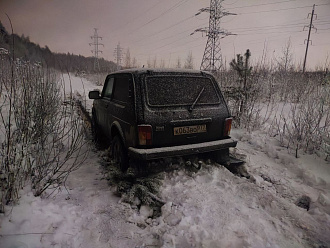 помогите, вытащить машину в поле вытащить застрявшую машину Застряли 2 нивы и Хонда црв