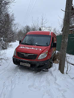 прошу помощи,  вытащить застрявшую машину Sollers atlant