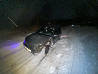 Прошу помощи, вытащить машину, застряли в частном секторе дернуть 130м вытащить застрявшую машину вытащить из снега