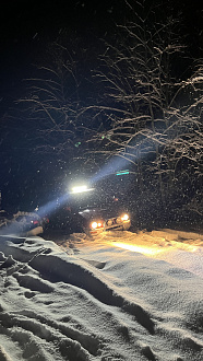 прошу помощи, вытащить машину, застряли в лесу, сидим 4 часа. Ехали на Хутор Академика и чуть не доехали вытащить застрявшую машину Ниссан Террано 2