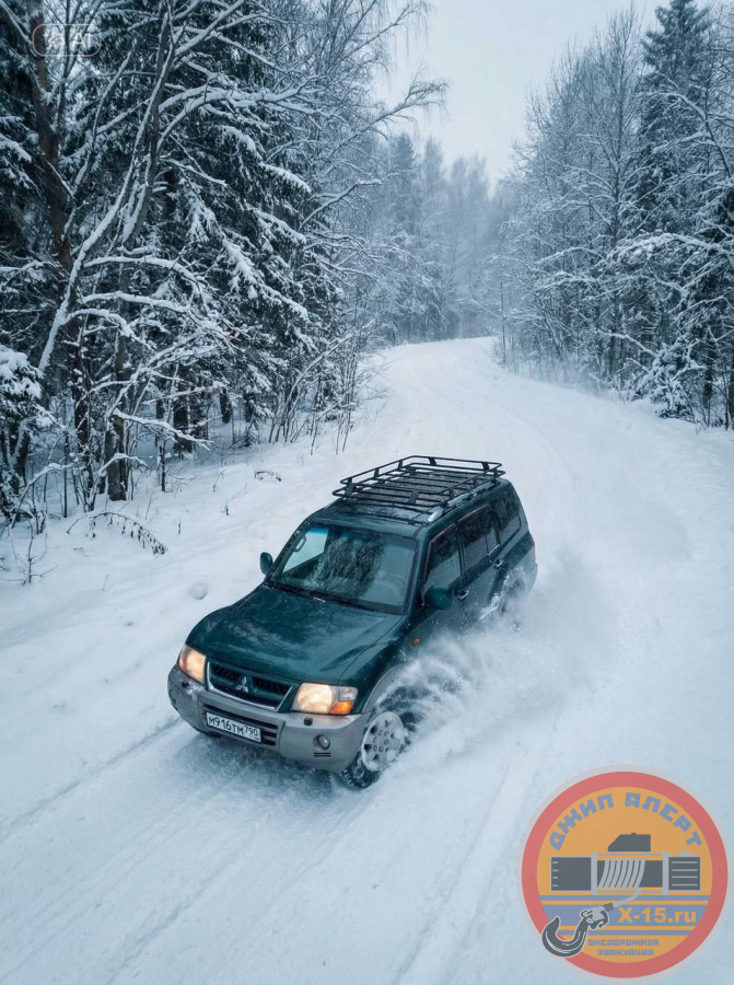 фото застрявшего Mitsubishi pajero  Сергиев Посад