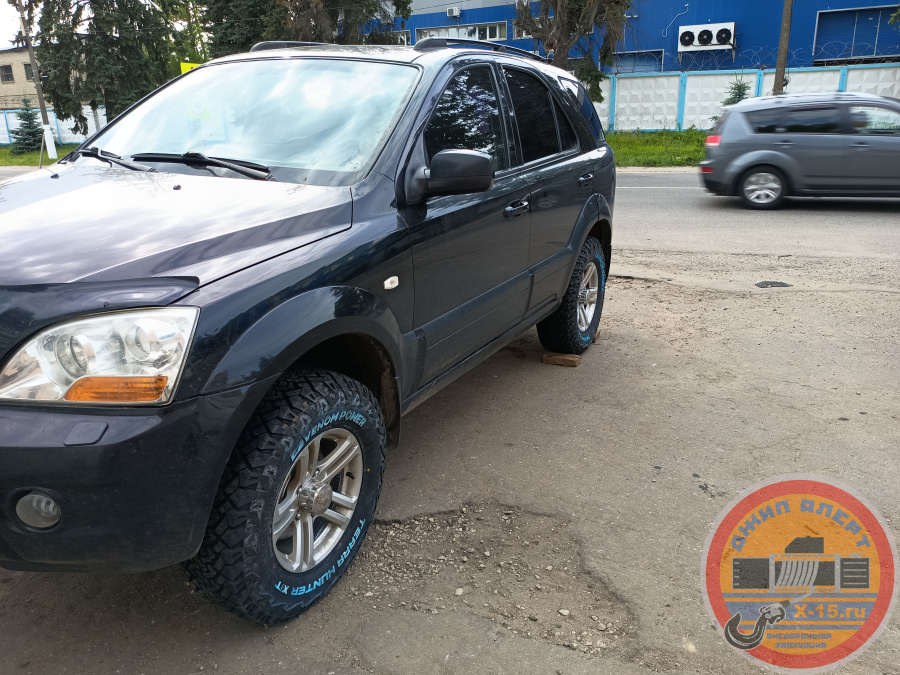 фото застрявшего Кия Соренто 1  Ногинск