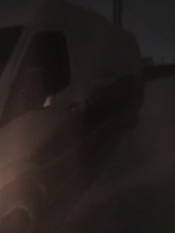 помогите пожалуйста,   вытащить застрявшую машину Мерседе Спринтер 